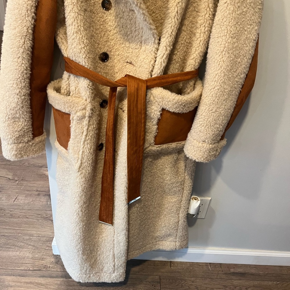 Karen Millen Sherpa teddy coat - Picture 6 of 10